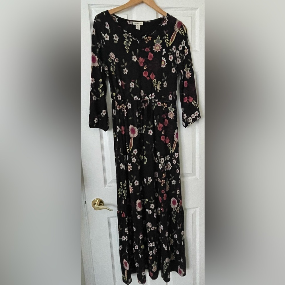 Cute floral maxi dress